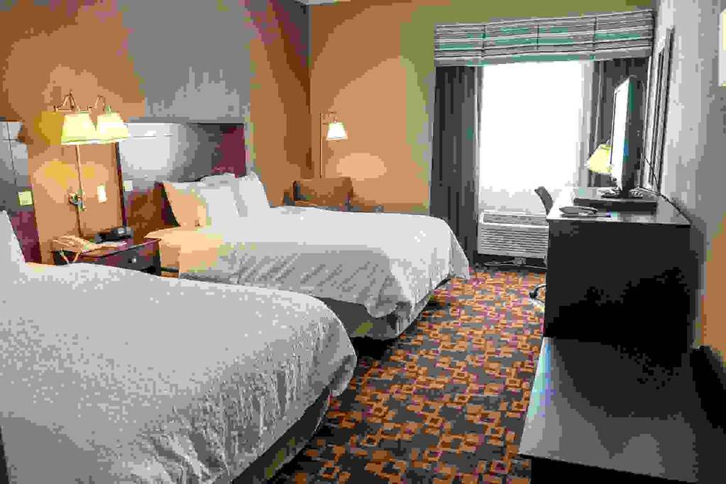 Hotel Baymont By Wyndham Saraland Zimmer foto